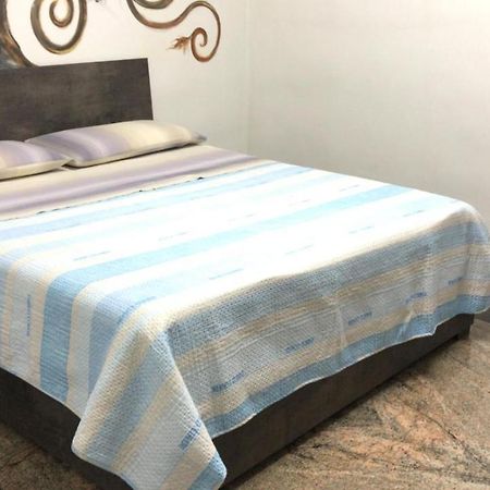 Appartement Oasi In Centro à Bari Extérieur photo