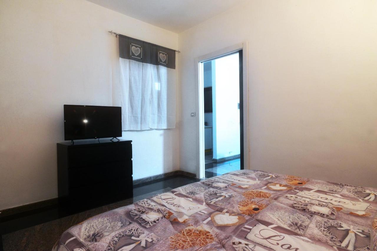 Appartement Oasi In Centro à Bari Extérieur photo