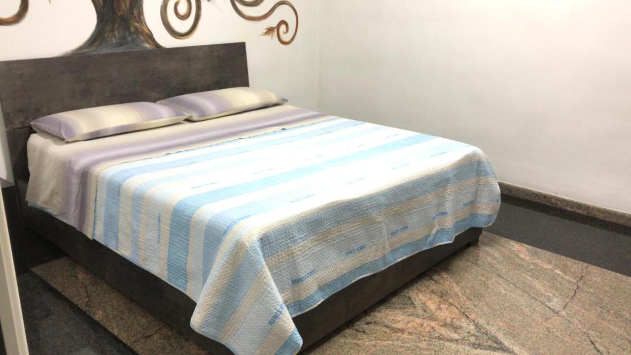 Appartement Oasi In Centro à Bari Extérieur photo